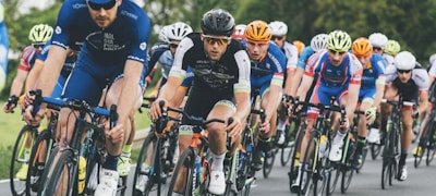 对某场经典足球比赛的战术复盘深度文章配图